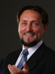 PhDr. PhMr. �tefan Medzihorsk�, �editel Podnikatelsk�ho institutu Pyramida s.r.o.