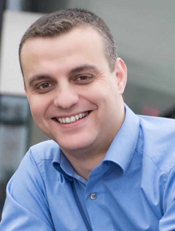Hany Farghali, O2