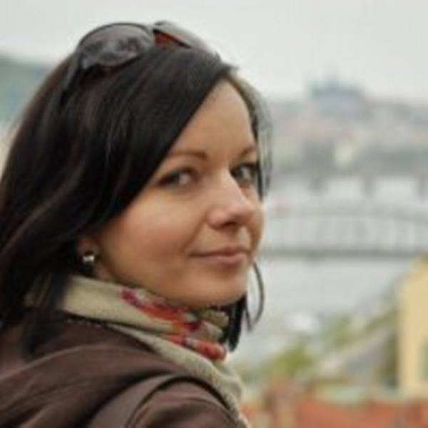 Monika Novikmecová