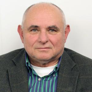 Chceme studentům předat komplexní pohled na řešení otázek managementu