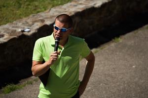 Samotná slova jsou jen shluk písmen, význam a přijetí určuje práce s hlasem