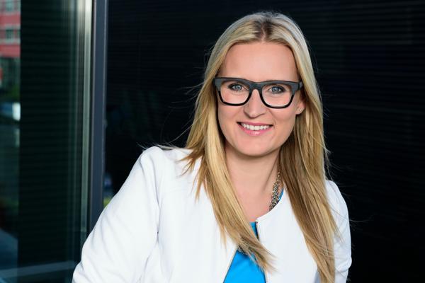 Veronika Brázdilová, Vodafone